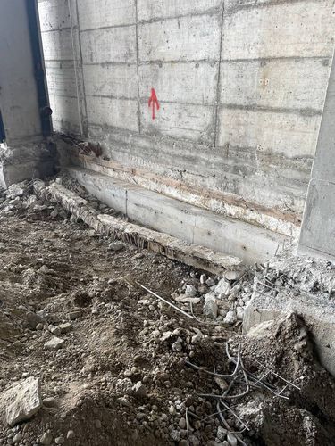 Kernbohrung in der Nähe für Sanitär- und Elektroinstallationen